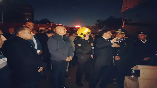 حريق المرج الضخم.. 12 سيارة إطفاء تحاصر نيران التهمت 2000 متر أخشاب