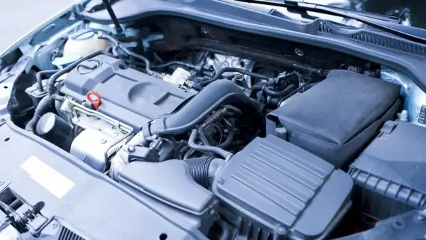 حماية موتور السيارة في الشتاء: 8 خطوات أساسية لمواجهة العوامل الجوية والحفاظ على الأداء