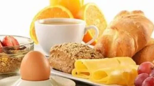 خطأ شائع في توقيت وجبة الإفطار يبطئ عملية الأيض لديك