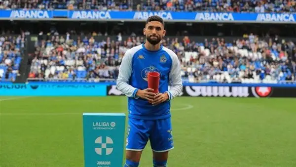 ديبورتيفو لاكورونيا يكشف حقيقة مفاوضات الأهلي مع زكريا الدهشوري