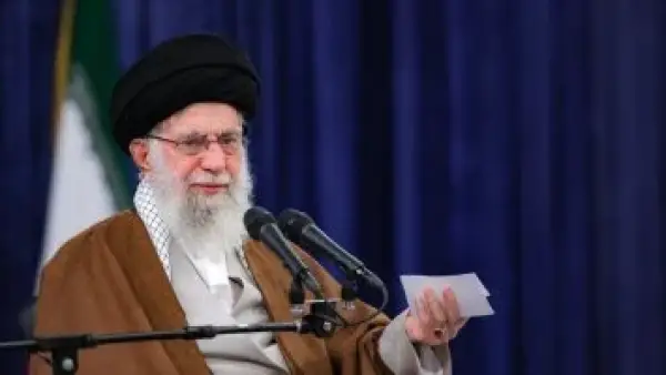 رسالة خامنئي بمناسبة الميلاد.. السيد المسيح رمز للعدل والمعرفة في ذكرى مولده