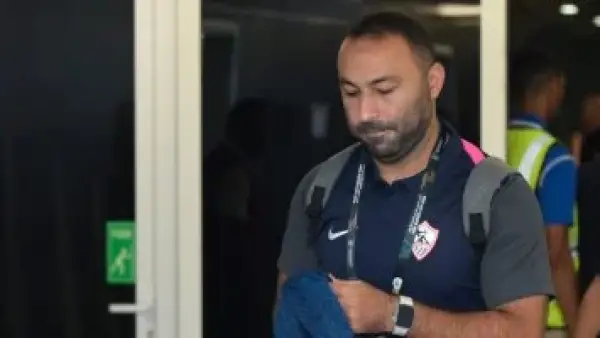 رغم المطالب برحيله.. أحمد عبد الرؤوف يقود تدريبات الزمالك وسط انقسام إداري حاد