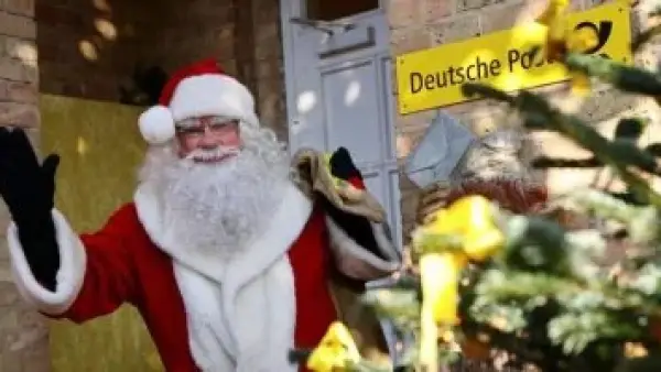 رمز الفرح العالمي.. حكاية تحول القديس نيقولاوس إلى شخصية بابا نويل الشهيرة