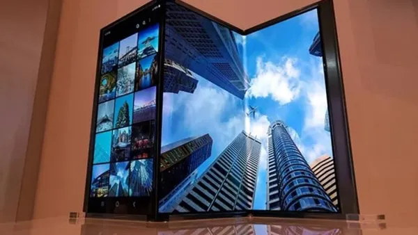 سامسونج تراهن على هاتف Galaxy ثلاثي الطي لشاشة تضاهي الأجهزة اللوحية