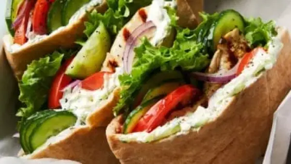 ساندويتشات صحية للعمل والجامعة: 5 وصفات مبتكرة تغنيك عن الأكل الجاهز