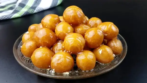سر القرمشة.. طريقة عمل الزلابية الذهبية مثل المحلات بمكونات اقتصادية وخطوات بسيطة