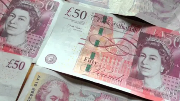 سعر الجنيه الاسترليني يرتفع في تعاملات الأربعاء 26-11-2025 ويعكس تحركات الأسواق المالية