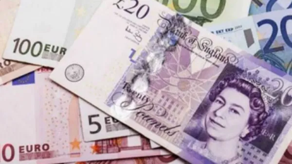 سعر الجنيه الاسترليني يرتفع في تعاملات الإثنين 15-12-2025 ويؤثر على سوق العملات