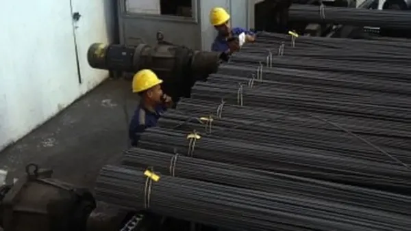 سعر الحديد اليوم الأربعاء 17-12-2025 يستمر في الاستقرار وتأثيره على سوق البناء