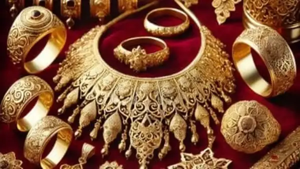 سعر الذهب يتصاعد مع تراجع الدولار عقب خفض الفائدة العالمية