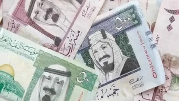 سعر الريال السعودي مقابل الجنيه اليوم الخميس 11-12-2025 وتأثيره على حركة السوق المالية المصرية