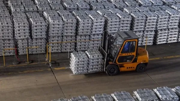 سعر سلندرات الألومنيوم في السوق المحلي الخميس 11 ديسمبر 2025 وتأثيره على قطاعات النقل والبناء