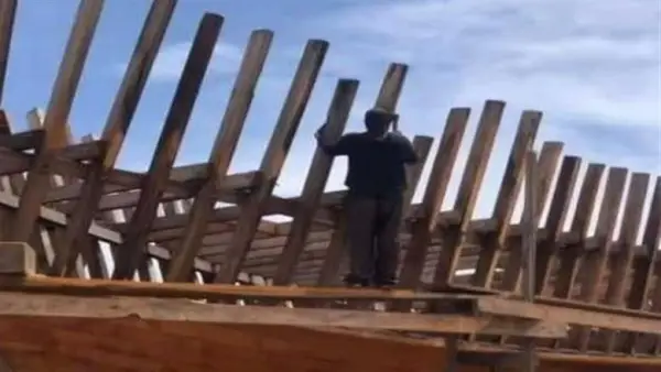 سفينة نوح الجديدة.. مدعي نبوة يحدد موعد نهاية العالم قبل عام 2026