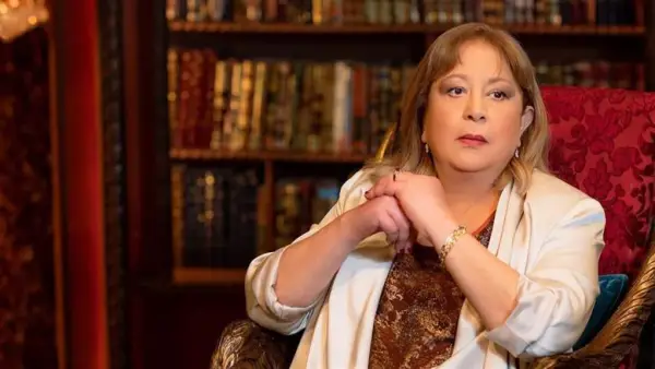 سمية الألفي تكشف قصة أجهاض 12 مرة وتأثيرها على مسيرتها الفنية والحياتية