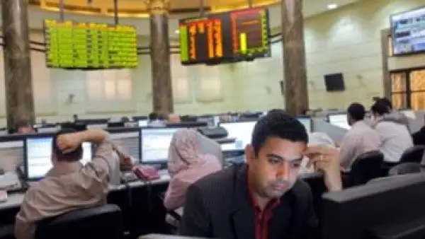 صراع العمالقة.. ثاندر تقتنص صدارة البورصة وهيرميس تتراجع إلى المركز الثاني