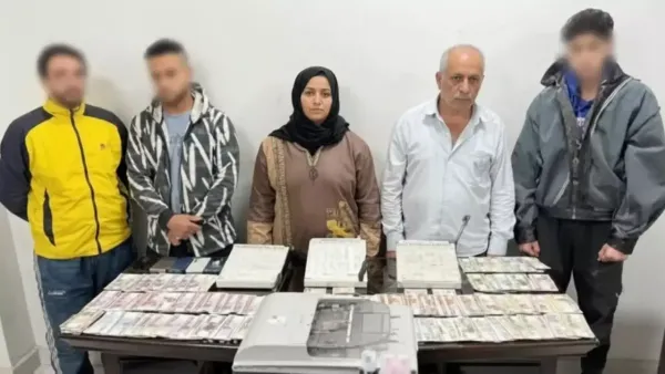 ضبط عصابة تصنيع وبيع أموال مزيفة على فيسبوك واعترف خمسة متهمين بالجريمة