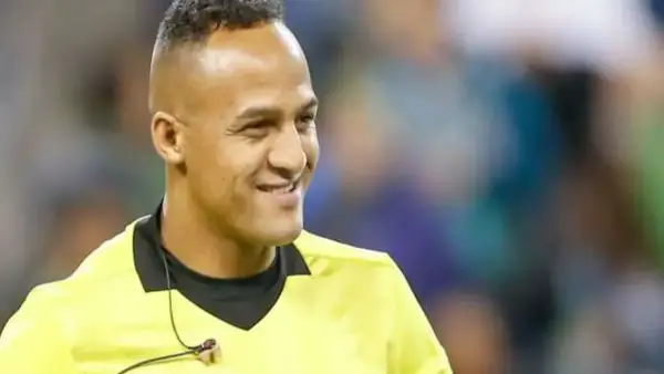 طاقم حكام أمريكي يدير مباراة مصر والأردن في كأس العرب غداً