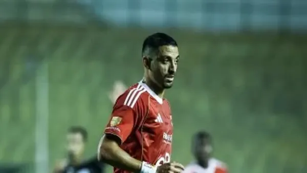 طاهر محمد طاهر يتصدر قائمة الأهلي لقيادة هجوم الفريق في كأس عاصمة مصر