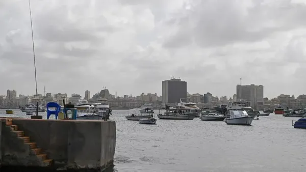 طقس الإسكندرية غدًا: أمطار خفيفة مع انخفاض الحرارة ونشاط ملحوظ في الرياح