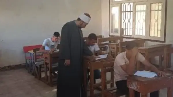 طلاب النقل الأزهري.. تفاصيل انطلاق امتحانات القرآن والفيزياء في المعاهد الأزهرية غدًا