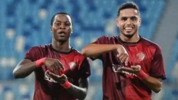 طموح بتروجت يصطدم بحاجز سيراميكا في ليلة حاسمة بالدوري المصري.