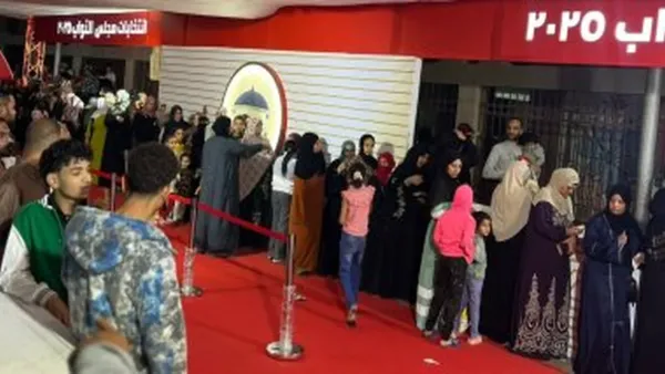 طوابير طويلة أمام لجان الأسمرات والمقطم مع اقتراب إغلاق التصويت بساعة