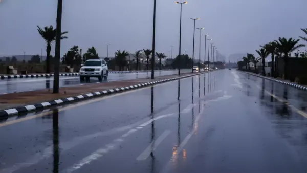 عاصفة مطرية تضرب 7 مناطق بالمملكة ومكة تسجل أعلى هطول بـ32.2 ملم خلال ساعات