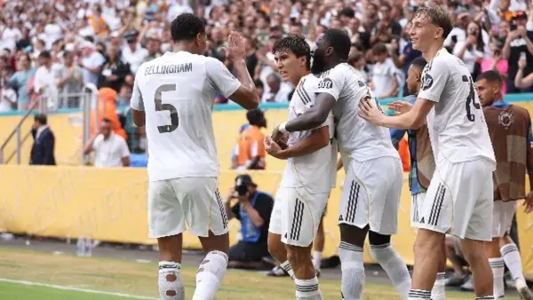 عرض سعودي رسمي لضم فينيسيوس جونيور من ريال مدريد يعيد ترتيب أولويات اللاعب والفرقاء