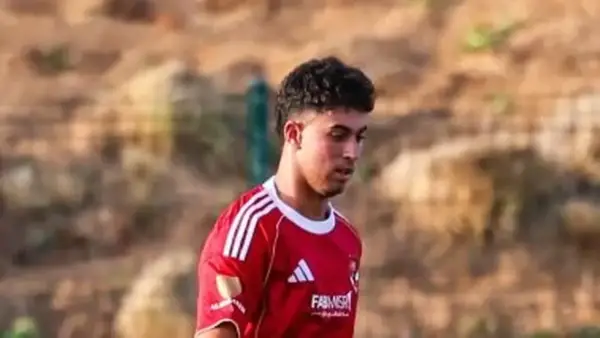 عروض خارجية ومحلية تنافس على توقيع أحمد عابدين بعد فترة في الأهلي