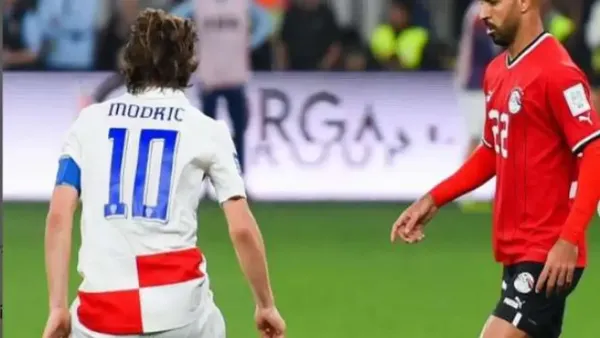 علاقة أفشة بأحمد رفعت تتجلى في ذكرى كأس العرب والبيجامة التي رافقتهما معًا