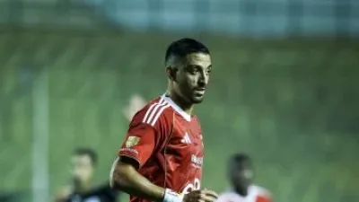 عودة طاهر.. الأهلي ينهي تدريباته الأخيرة قبل صدام غزل المحلة المرتقب