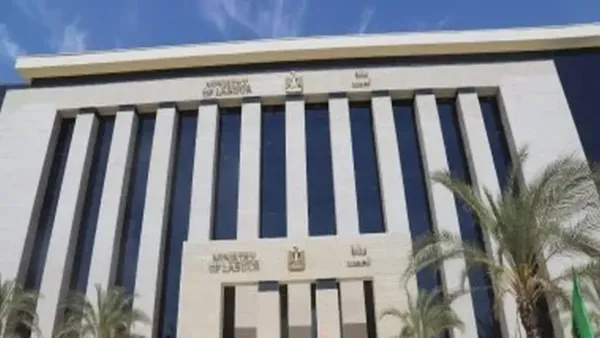 فرص العمل في الجيزة تصل رواتبها إلى 15 ألف جنيه وتفتح آفاق جديدة للباحثين عن عمل