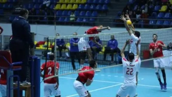 فوز الأهلي والزمالك يعزز صدارة دوري رجال الكرة الطائرة ويعيد التنافس بقوة