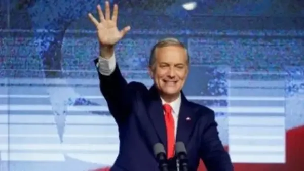 فوز خوسيه أنطونيو كاست يعيد اليمين المتطرف إلى قصر لا مونيدا في تشيلي بعد سنوات من التغييرات السياسية