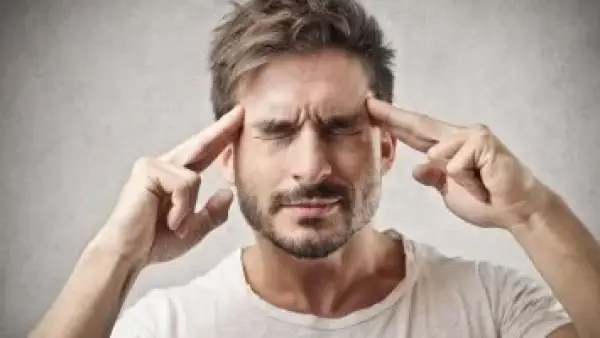 قبل أن يصبح النسيان عادة.. 6 مؤشرات تكشف شيخوخة الدماغ المبكرة