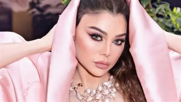 قرارات المنع التي لاحقت هيفاء وهبي: القصة الكاملة لمعاركها مع الرقابة والنقابات الفنية.