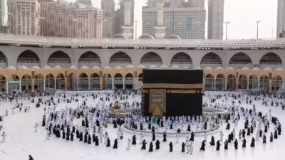 قرار سعودي جديد.. تقليص مدة تأشيرة العمرة إلى 30 يومًا للمعتمرين الأجانب