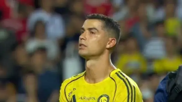 كريستيانو رونالدو يعزز هيمنته على الدوري السعودي بثنائية تحسم مواجهة الفيحاء