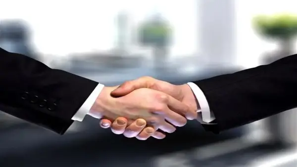 كيفية كسب احترام الآخرين باستخدام لغة الجسد والهدوء في الردود