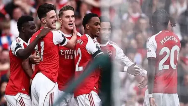 كيفية مشاهدة مباراة أستون فيلا وأرسنال في الدوري الإنجليزي بجودة عالية وبدون انقطاع