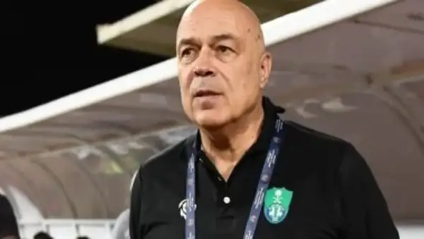 مبلغ 293 ألف دولار يرفع عقوبة إيقاف القيد عن الزمالك قبل موسم الانتقالات الشتوي