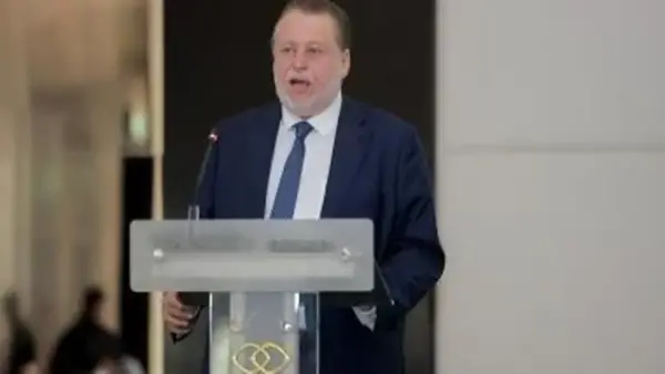 محافظ البنك المركزي يناقش دور الاستقرار المالي في تعزيز الاقتصاد الوطني