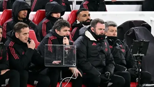 محمد صلاح يجلس بالبدلاء أمام برايتون مع استمرار استراتيجيات سلوت في ليفربول