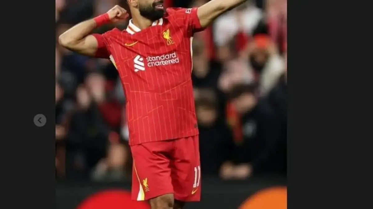محمد صلاح يظهر مع ابنتيه مكة وكيان بعد فوز ليفربول على برايتون في إعلان جديد