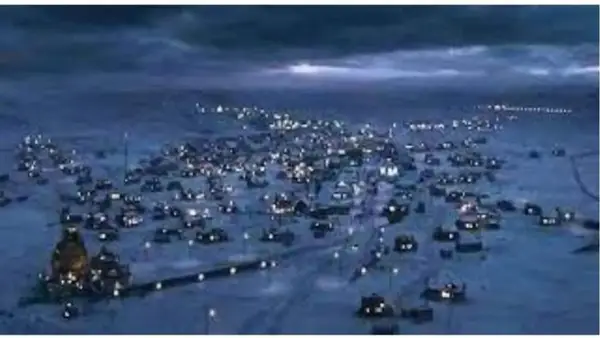 مدينة تعيش 65 يومًا بلا شمس بسبب ظاهرة مناخية تؤثر على الحياة اليومية