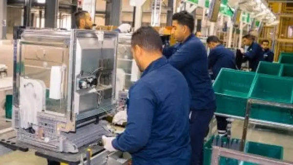 مزايا استثنائية.. كيف يعزز التأمين متناهي الصغر نمو استثمارات أصحاب المشروعات الصغيرة؟