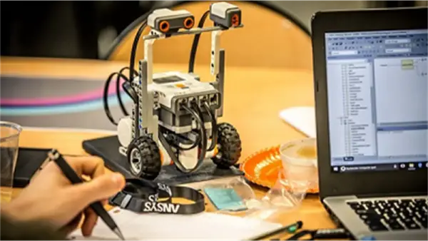 مسابقة «القومي للاتصالات» لمشروعات تخرج طلاب الهندسة لتعزيز الابتكار في تكنولوجيا الاتصالات وتطوير الحلول الرقمية