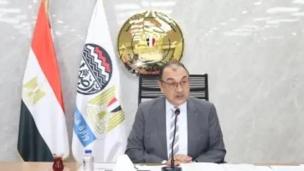 مضاعفة الإنتاج.. خطة وزير قطاع الأعمال لزيادة قدرات مصانع الألومنيوم 300 ألف طن