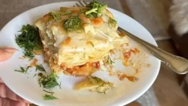 مكرونة الوايت صوص بالجمبري: الوصفة التي تضمن قوامًا كريميًا ونكهة غنية بالشبت