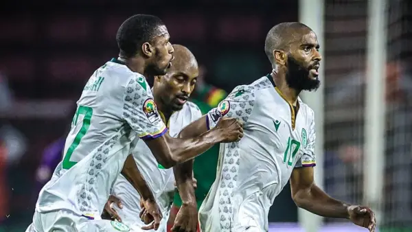 منتخب جزر القمر يعلن قائمته لمونديال كأس الأمم الأفريقية ويعتمد على نجوم محترفين بالخارج